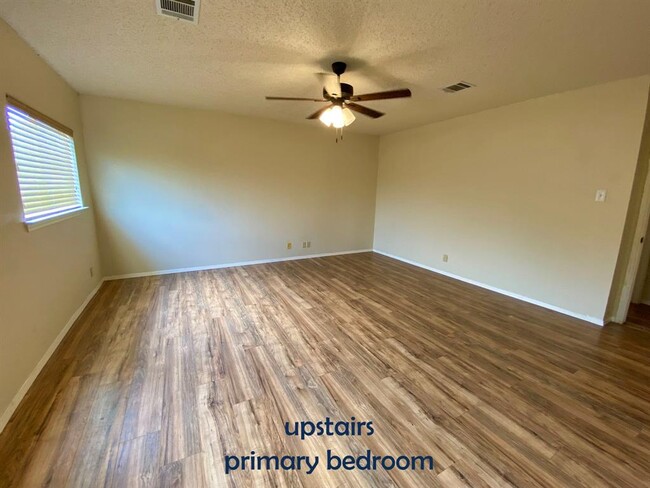 Building Photo - 2816 Adelen Ln