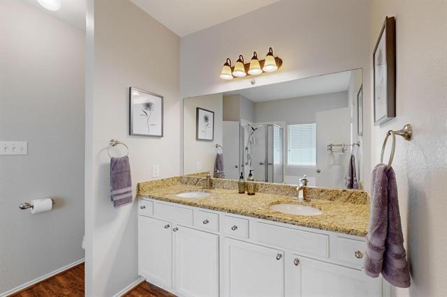 Building Photo - 1421 Cherokee Rose Trail