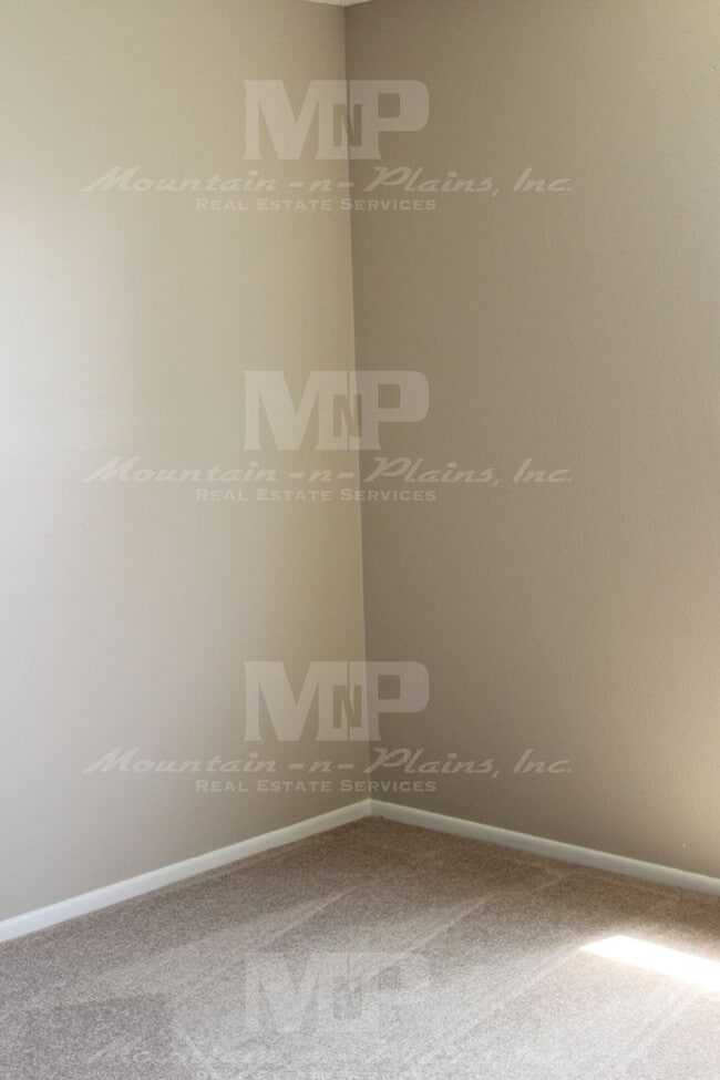 Building Photo - 2611 Cherly St