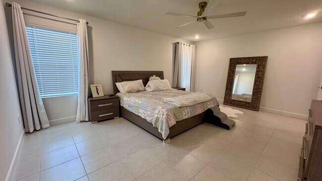 Building Photo - 6371 Windwood Wy