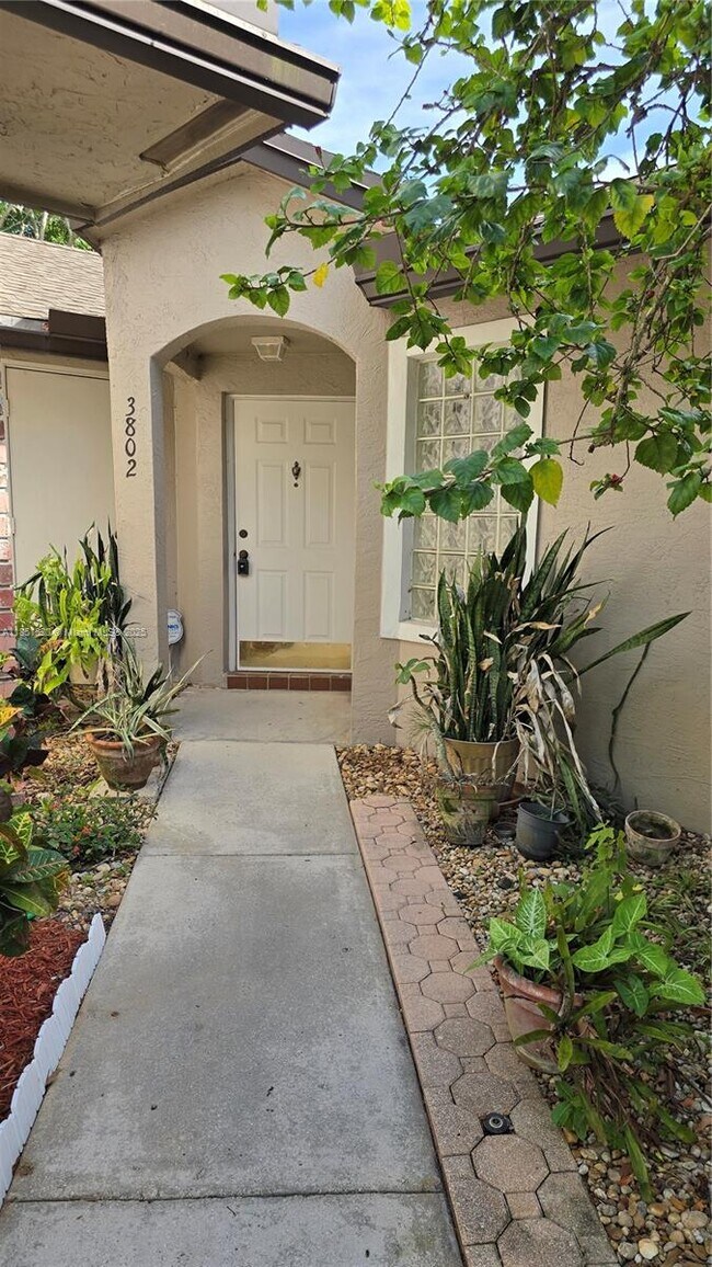 Building Photo - 3802 NW 122nd Terrace