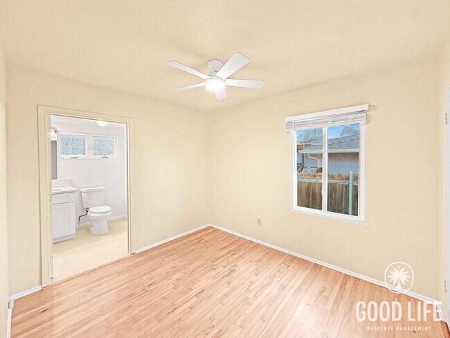 Building Photo - Charming 2BR/2BA home available in La Mesa with Large backyard!