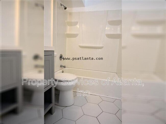 Building Photo - 564 Evergreen Terrace