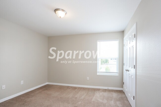 Building Photo - 18840 Deer Tracks Loop