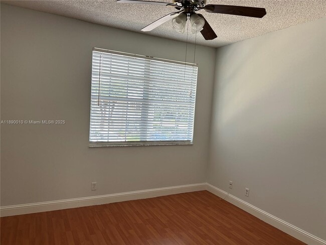 Building Photo - 11030 Tarpon Bay Ct