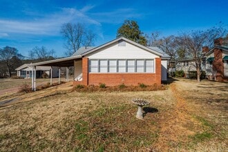 Building Photo - Beautifully Renovated Hueytown Gem – Spacious, Stylish & Move-In Ready!