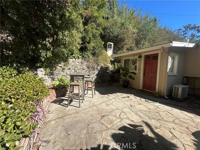 Building Photo - 1916 Weepah Way