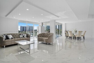 Building Photo - 19707 Turnberry Way