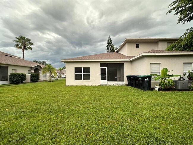 Building Photo - 14572 Laguna Beach Cir