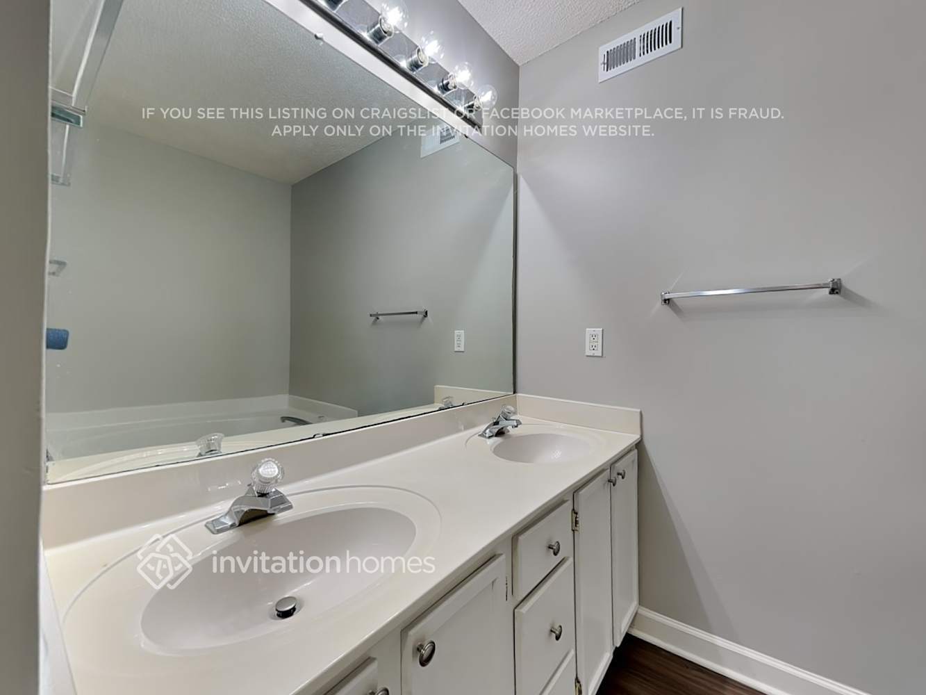 Building Photo - 4840 Aldersbrook Dr