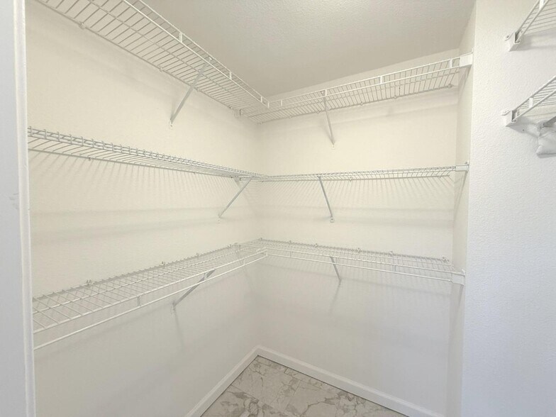 Building Photo - 1102 Niguel Ln