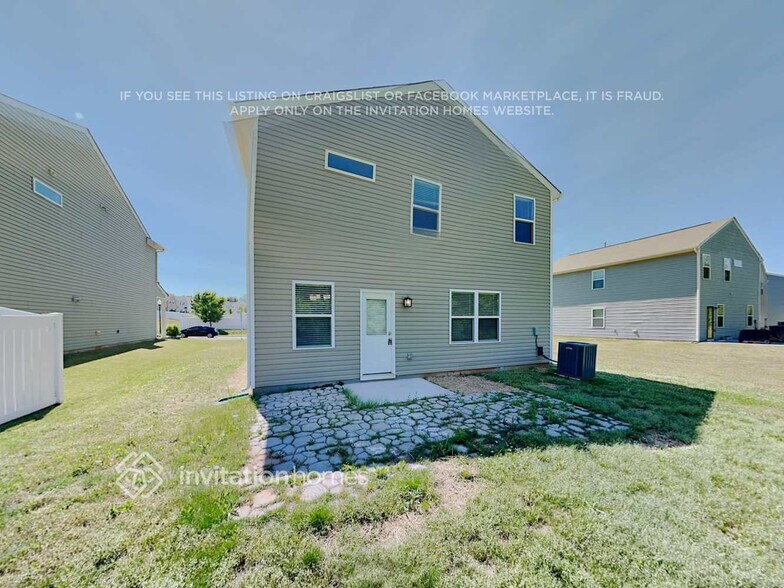 Building Photo - 9907 Paper Tree Rd