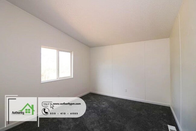 Building Photo - 7700 Fisher Ln