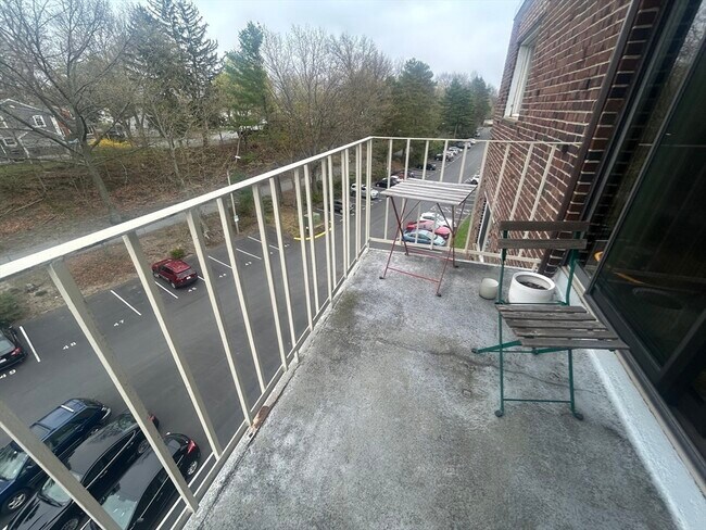 Building Photo - 34 Hamilton Rd