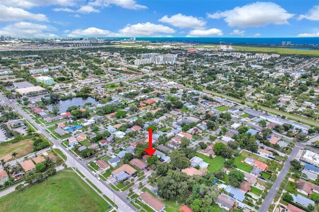 Building Photo - 746 SW 4th St