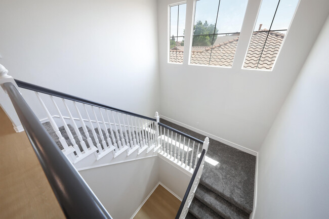 Building Photo - 5702 Segovia Way