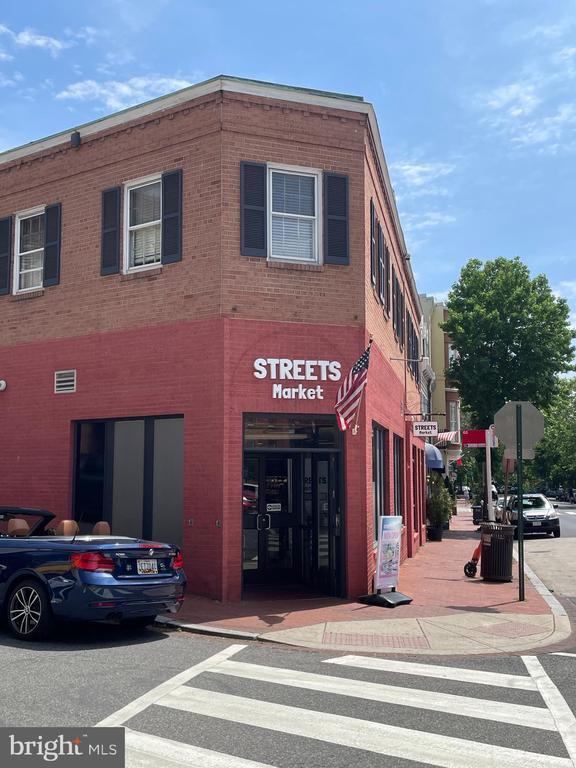 Building Photo - 2802 P St NW