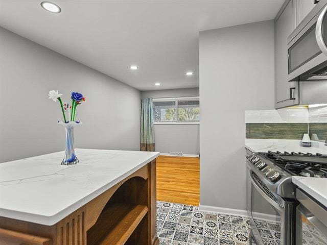 Building Photo - 2205 Clover Ave