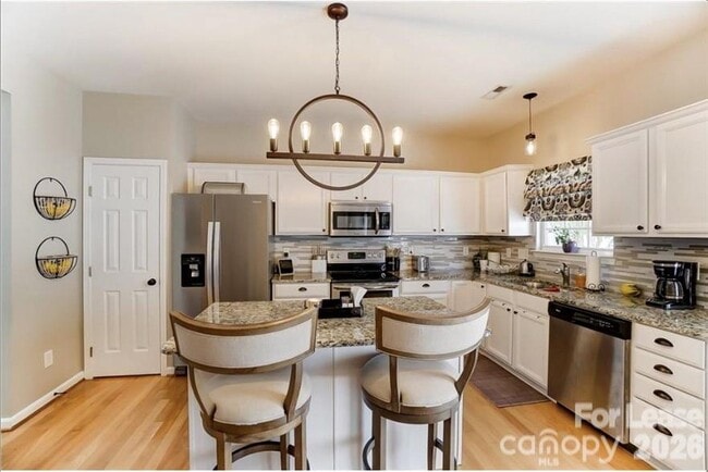 Building Photo - 4102 Christine Ln