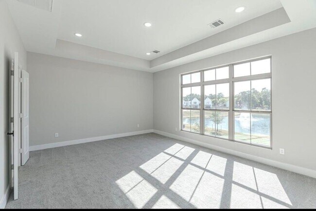 Building Photo - 4910 Wunder Wy