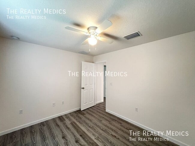 Building Photo - 15688 SW 37th Ave