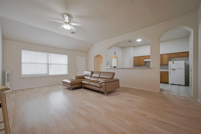 Building Photo - 4811 Tracemeadow Dr