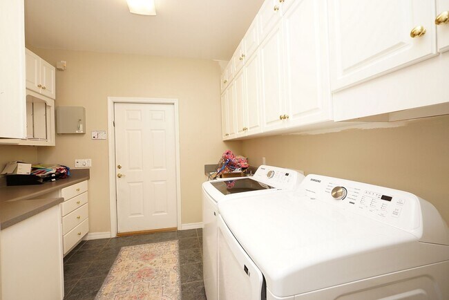 Building Photo - Great Location in Bluewater Bay