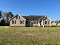 Building Photo - 108 Oakwood Ct
