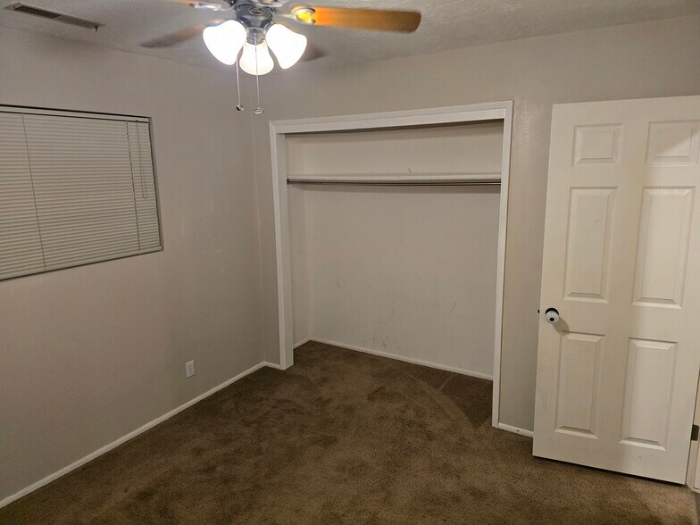 Bedroom 3 - 389 N Donlee Dr