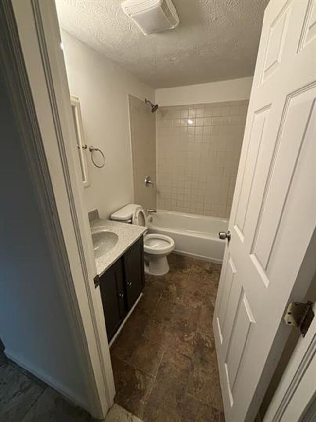 Building Photo - 5 bedroom/3 bath Home for rent in 15236