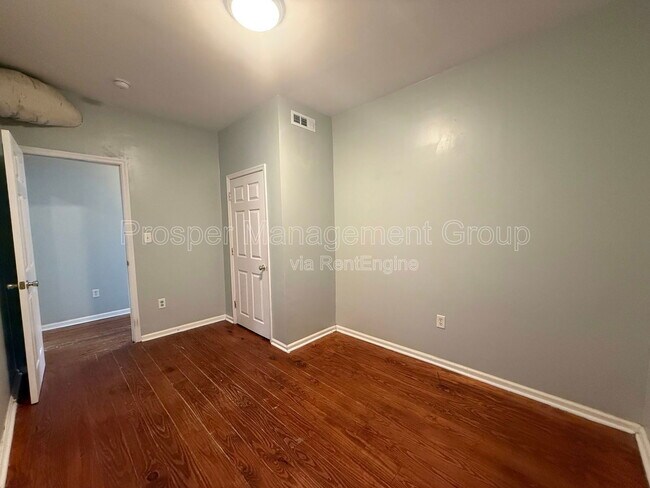 Building Photo - 4 Woodall Court