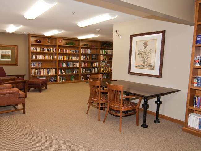 Building Photo - Willow Manor Senior Apartments