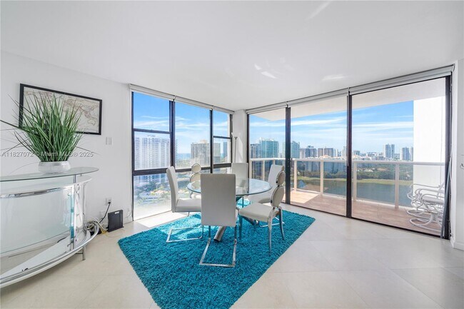 Building Photo - 3675 N Country Club Dr