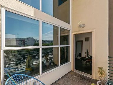 Building Photo - "Spacious 1-Bedroom Sanctuary in Vibrant San Francisco – 949 Sq Ft of Comfort & Style!"