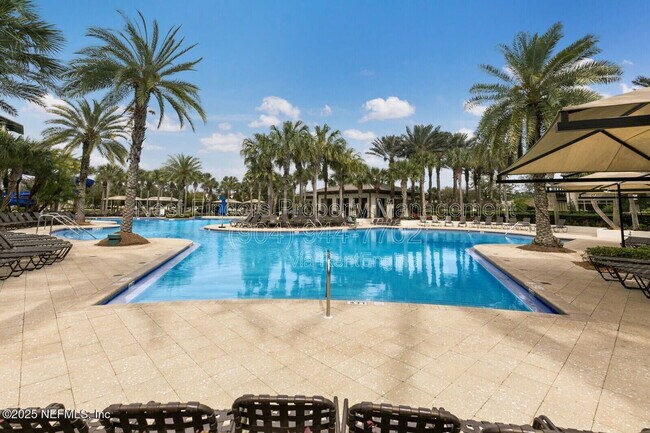 Building Photo - 156 Latham Dr