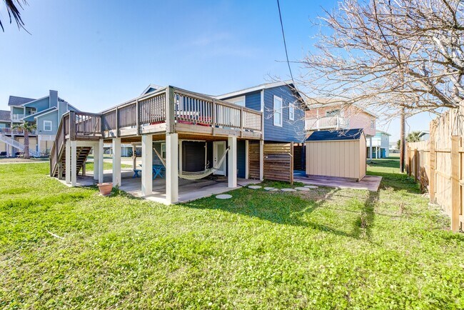 Building Photo - 4211 Surf Dr