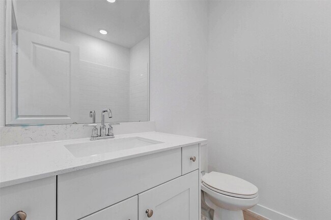 Building Photo - 31715 Wild Mdw Dr