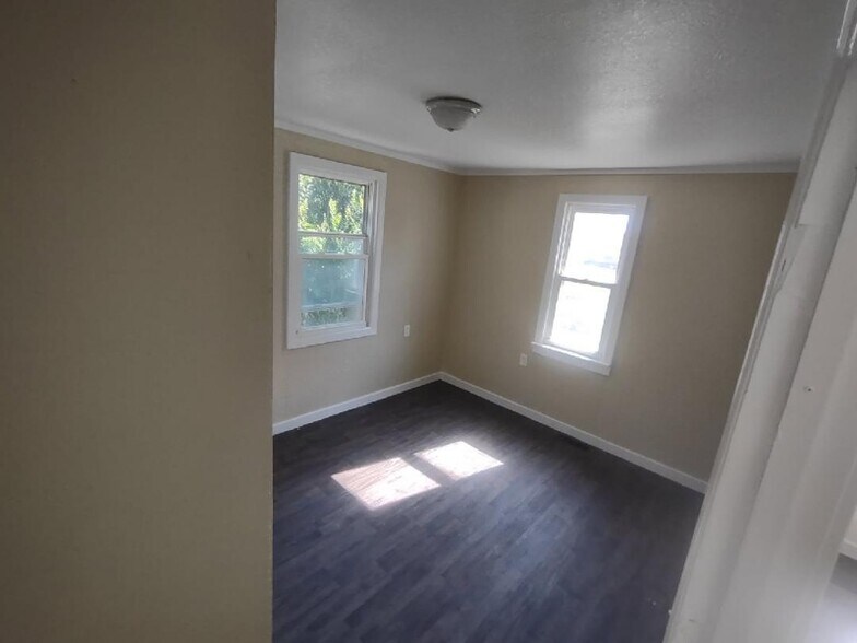 Building Photo - 14644 Kellogg School Rd