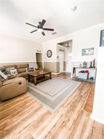 Building Photo - 813 Irene St