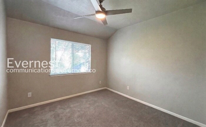 Building Photo - 6411 Sparrows Glen Ln