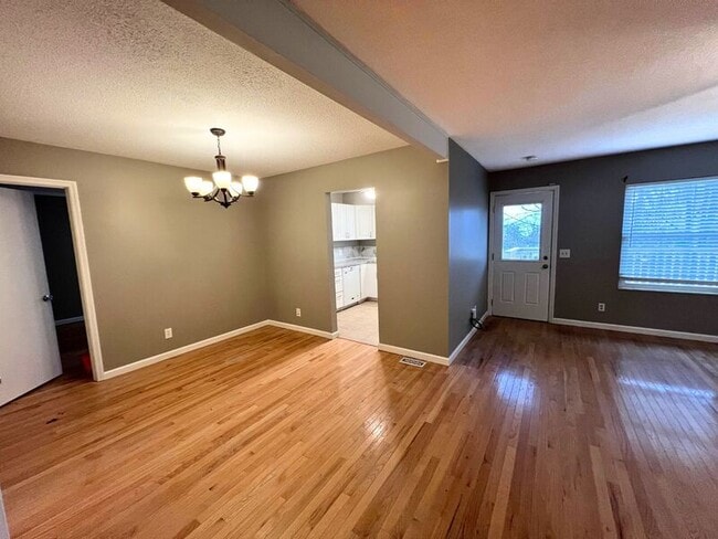 Building Photo - 2805 Big Bend Dr