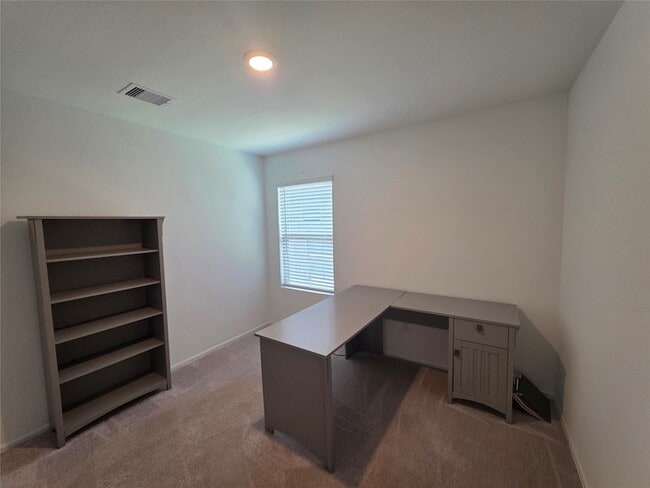 Building Photo - 314 Riverwood Village Ln