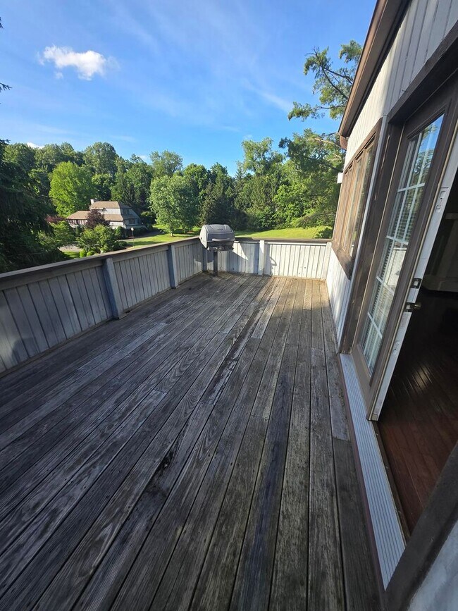 Building Photo - Spacious 3-Bedroom Condo in Gated Community – Modern Comfort & Convenience!