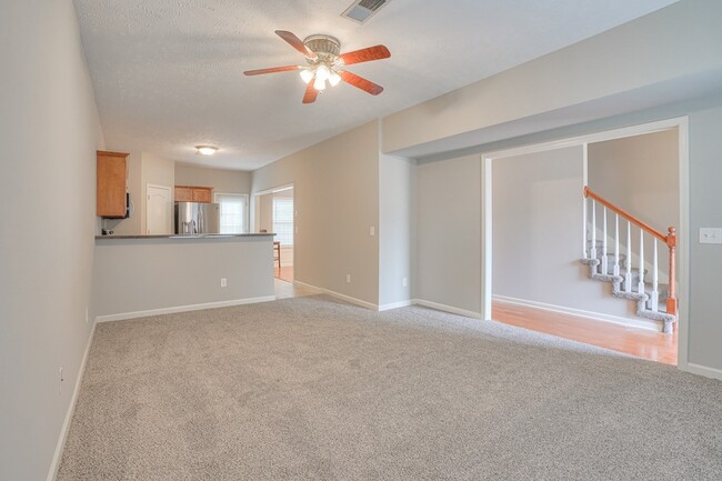 Building Photo - 2567 New Holland Cir