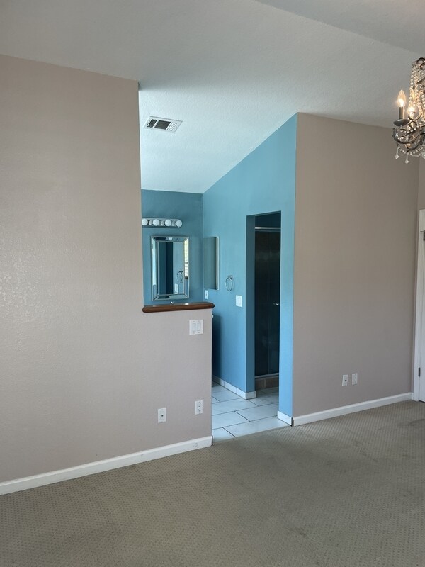 Building Photo - 7309 Roxanne Ln