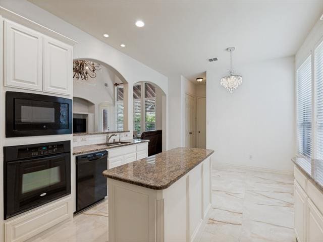 Building Photo - 8723 Sherwood Dr