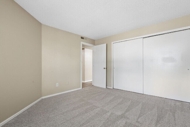 Building Photo - 1065 Acapulco Ct