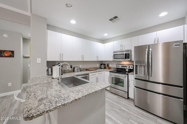 Building Photo - 11640 N Tatum Blvd