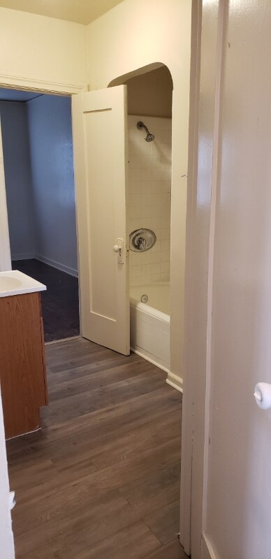 Building Photo - 2103 Belle St