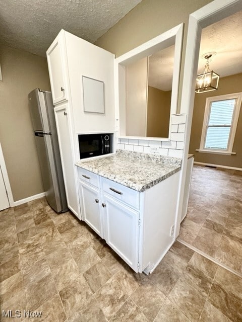 Building Photo - 422 W Smith Rd